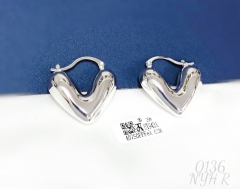 Earrings Gold Heart Shape