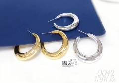 Earrings irregular glossy