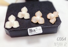 White flower pearl earrings