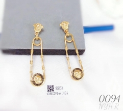 Gold earrings classic style