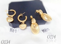 Pendant earrings gold irregular