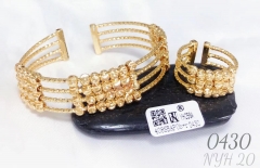 Gold bracelet and ring set beaded style