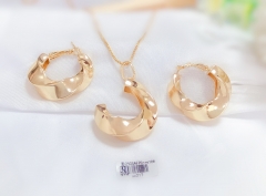 Earring and necklace set glossy