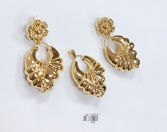 Earring pendant set irregular