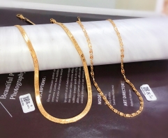 Necklace gold polished