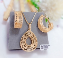 Earring and necklace set Hollow