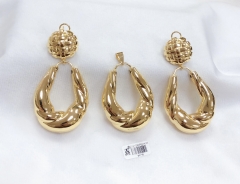 Earrings and Pendant Sets Glossy