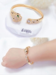 Leopard bracelet classic style