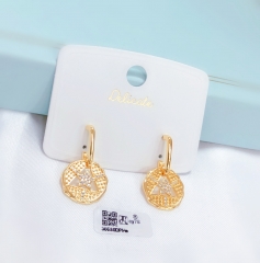 Gold Irregular Pendant Earrings