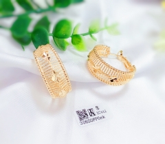 Irregular gold hollow earrings