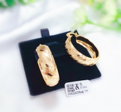 Gold glossy simple earing