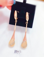 Irregular pendant earrings