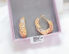 twist curl  hollow earring