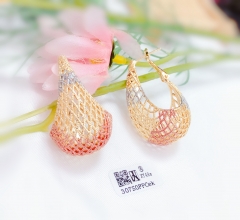 Hollow oil painting earrings