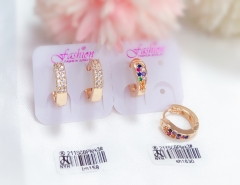 Gold trend earrings