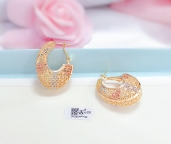 Hollow trend earrings