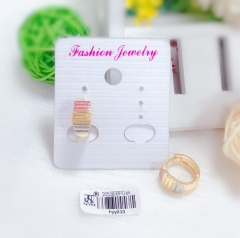 Glossy exquisite earrings