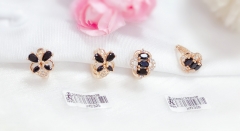 Black zircon gold earrings