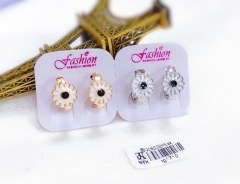 Flower exquisite earrings