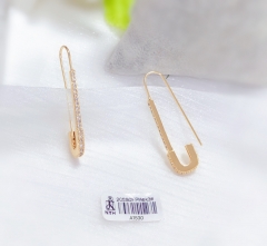 Simple gold earrings