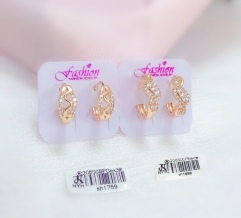 Irregular gold earrings