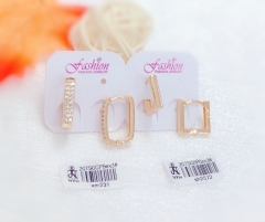 Simple gold earrings