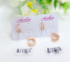 Simple gold small earrings