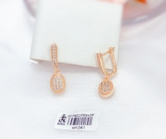 Oval style gold earrings