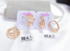 Gold style shiny earrings