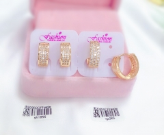 Gold style daily wear earrings