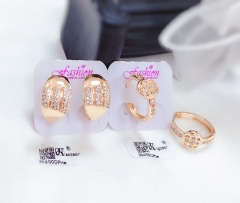 Exquisite trend gold earrings