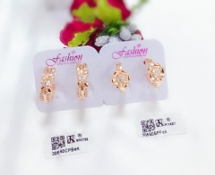 Irregular gold earrings