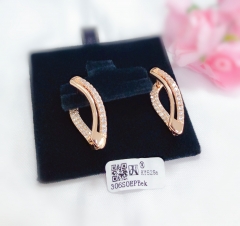 Irregular gold earrings