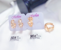 Irregular gold earrings