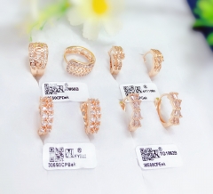 Irregular gold earrings