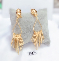 Irregular gold earrings