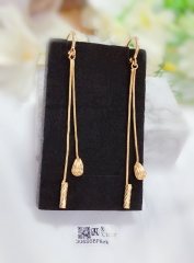 Irregular gold earrings