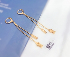 Irregular pendant gold earrings