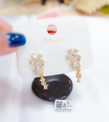 Artificial gemstone exquisite earrings