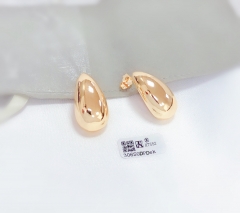 Glossy gold earrings