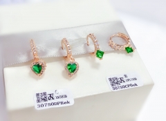 Green zircon gold earrings