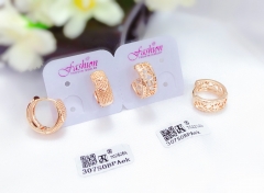 Love pattern style gold earrings