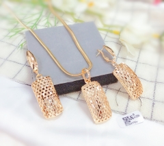 irregular gold necklace earrings