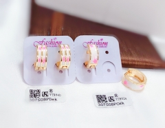 Pink patterned fashionable gold earrings