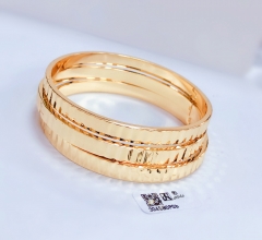 Vertical Stripe Polished Style Gold Bracelet Set