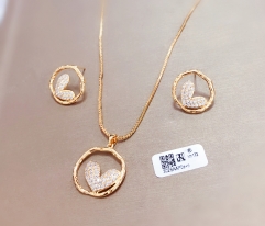 Hollow circle with full diamond heart style earrings and necklace