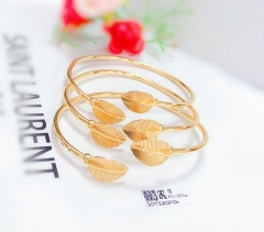 Leaf Style Gold Bracelet Set