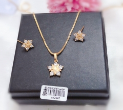 Artificial Gem Flower Shape Earrings and Necklace