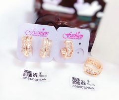 Artificial gemstone dazzling earrings