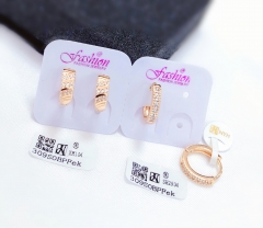 Popular gold earrings